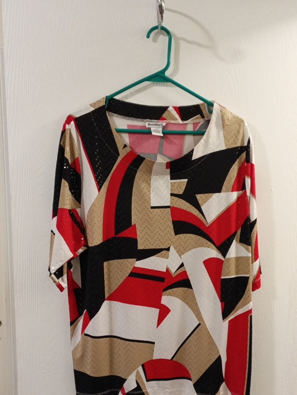 Bon Worth Collection Red Black Abstract Print Women’s Top